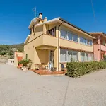 Mimosa Con Piscina - Goelba Marmi