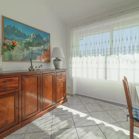 Mimosa Con Piscina - Goelba Marmi