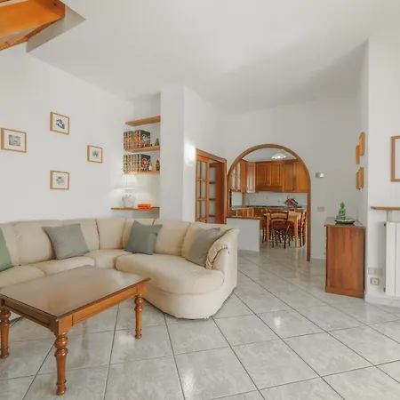 Villa Mimosa Con Piscina - Goelba Marmi