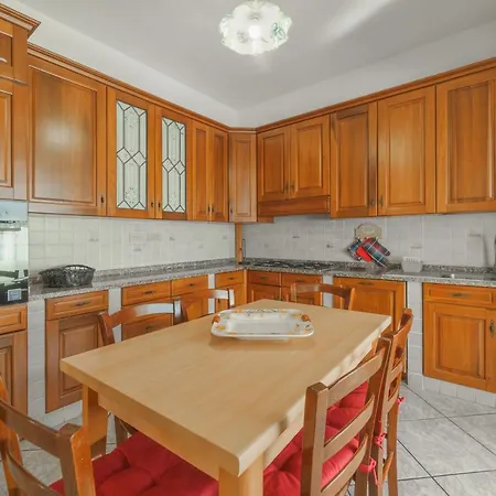 Mimosa Con Piscina - Goelba Marmi