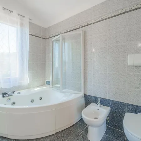 빌라 Mimosa Con Piscina - Goelba