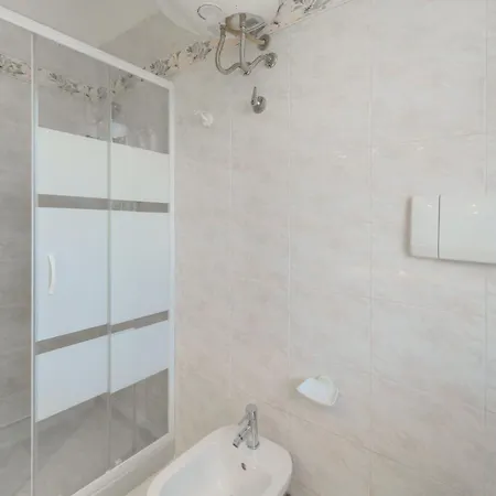 Mimosa Con Piscina - Goelba * Marmi