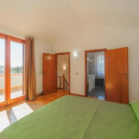 Mimosa Con Piscina - Goelba * Marmi