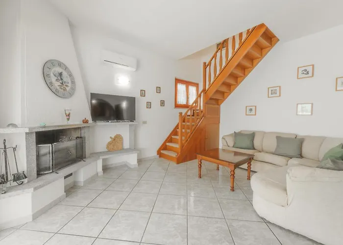 וילה Mimosa Con Piscina - Goelba Marmi