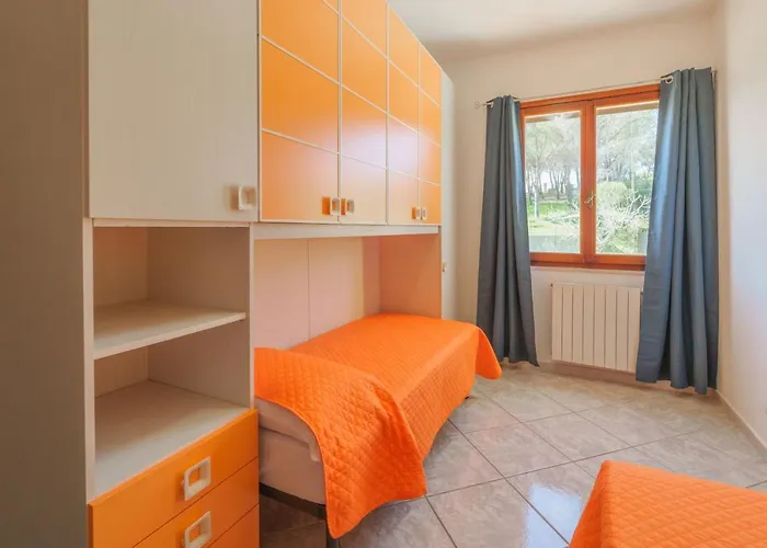 Mimosa Con Piscina - Goelba