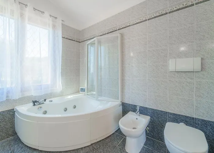 Villa Mimosa Con Piscina - Goelba