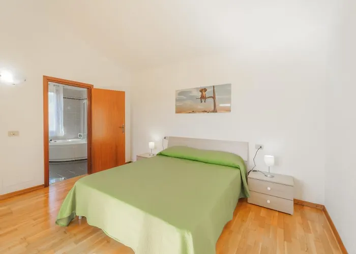 Villa Mimosa Con Piscina - Goelba