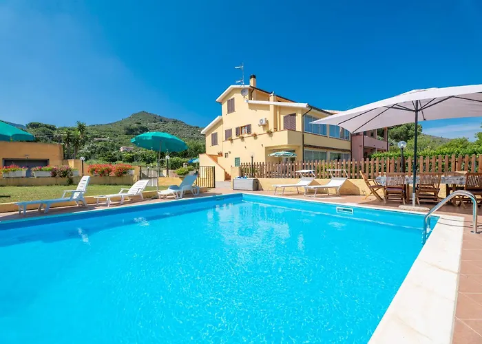 Mimosa Con Piscina - Goelba *