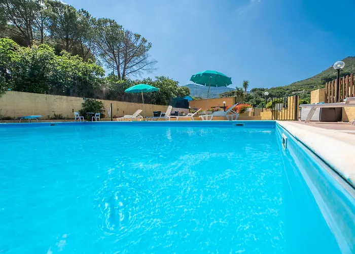 Mimosa Con Piscina - Goelba וילה