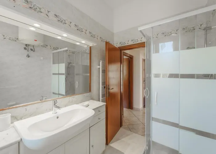 Mimosa Con Piscina - Goelba *